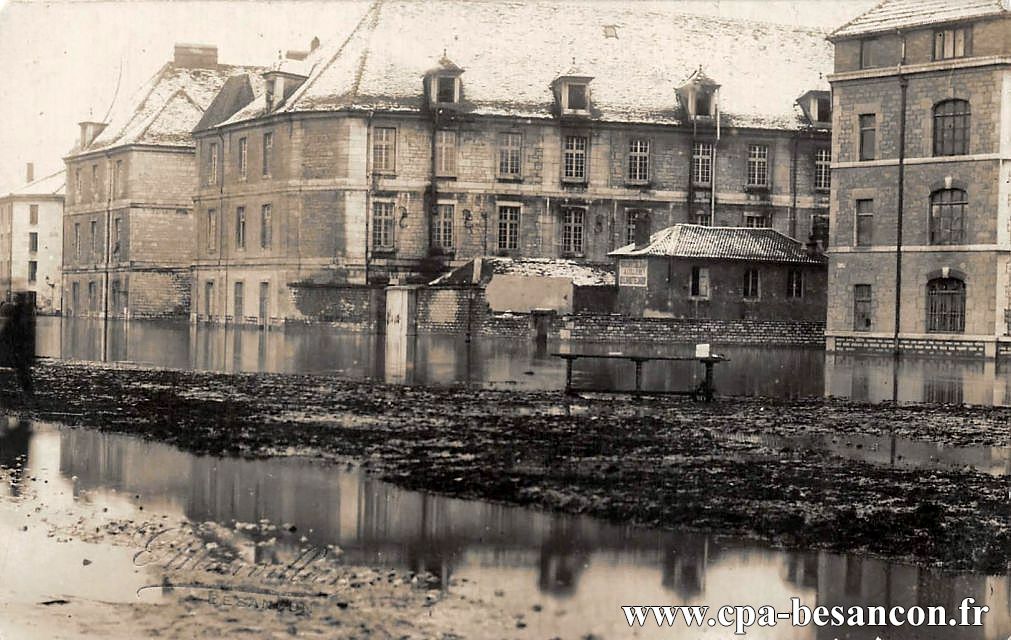 Besançon - Les Inondations de Janvier 1910 - Caserne Lyautey